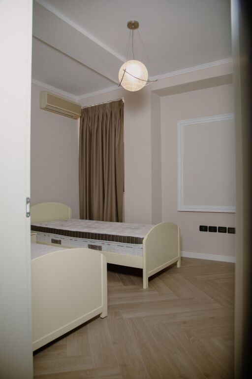 Apartment 2+1+2 in Bllok
