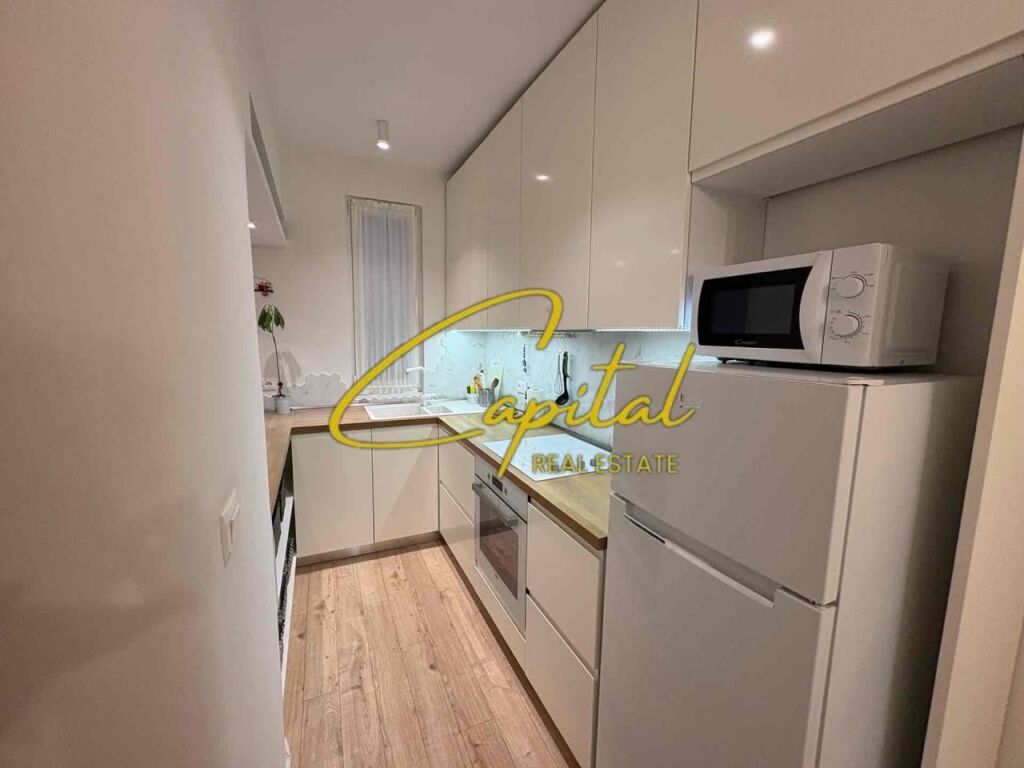 VENDESI APPARTAMENTO 1+1 CENTRO 20.600.000 LEKE
