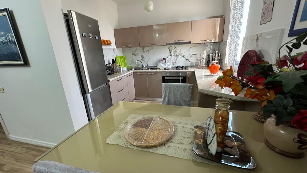 Apartment 3+1 for rent near the Faculty of Medicine
