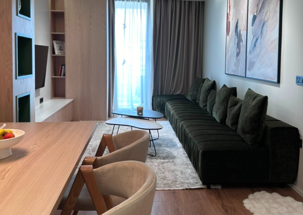 Jepet apartament 1+1 me qira tek Rezidenca Golden Tower , Rruga Mine Peza , Rruga e Durresit , Zogu i Zi .