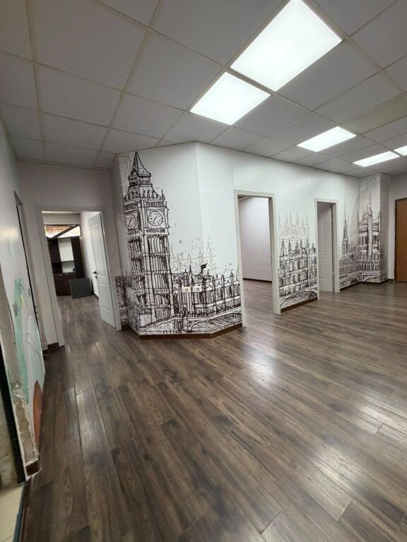 ZYRE ME QERA 220 M2 BULEVARDI ZOGU 1 200.000 LEKE FH-93297