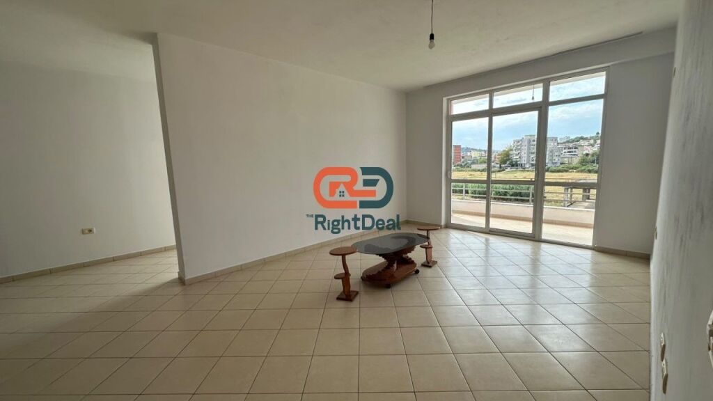 Ne Astir, Shitet Apartament 2+1 Me Planimetri Perfekte !!!
