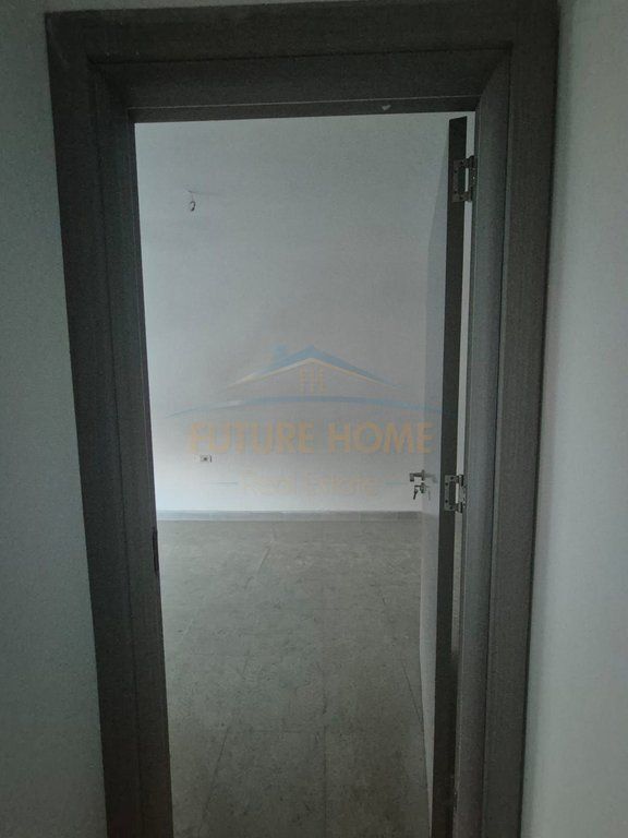 Rent, Apartment 3+1+2, located at the end of 5 May Street, near the “Ardian Klosi” School