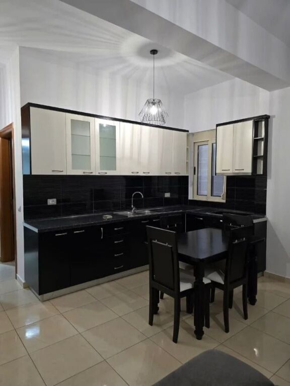 APARTMENT 1+1 40,000 LEKE ELBASANIT ROAD