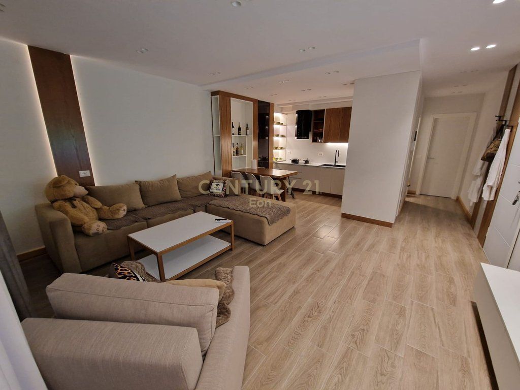 APARTAMENT 1+1 ME QERA NE SAN PIETRO!