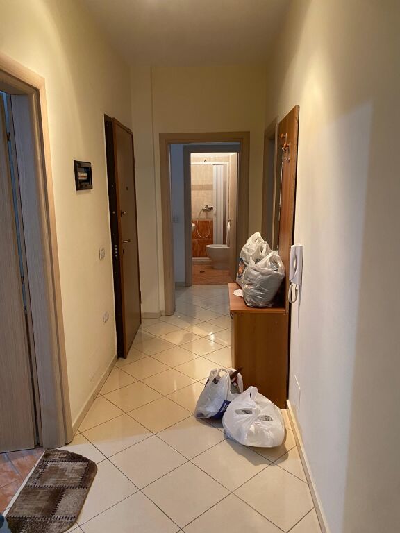 Apartament 2+1 per qera ne Fresk !