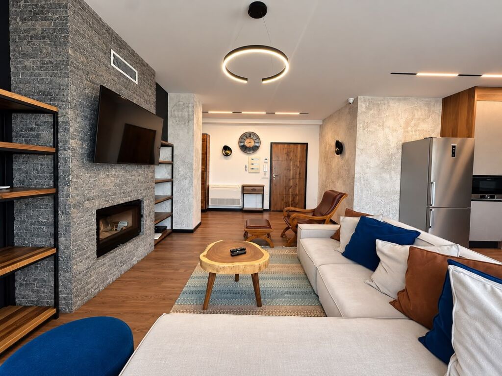 Rent, Apartment 2+1+parking, Near Delijorgji Complex !
