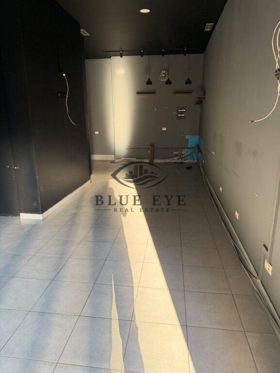 LOCALE COMMERCIALE IN AFFITTO – DIETRO L'OSPEDALE, DURRËS!