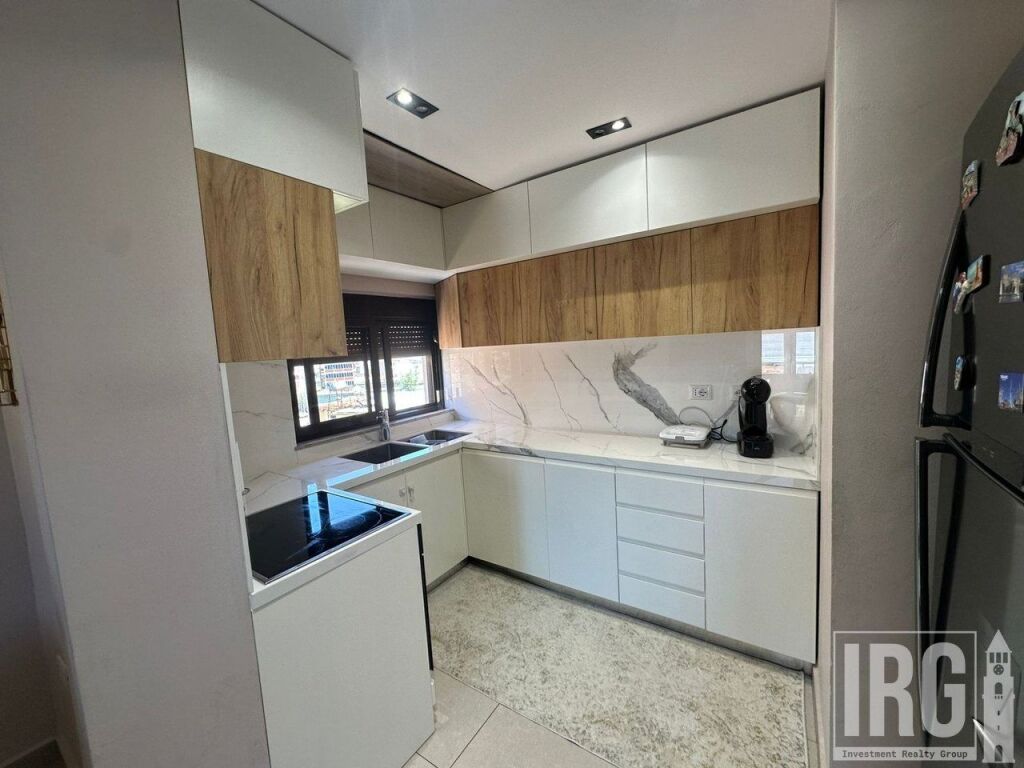 Appartamento 2+1+Veranda in affitto a Oxhaku, Xhamlliku, Kinostudio, Porcelan.