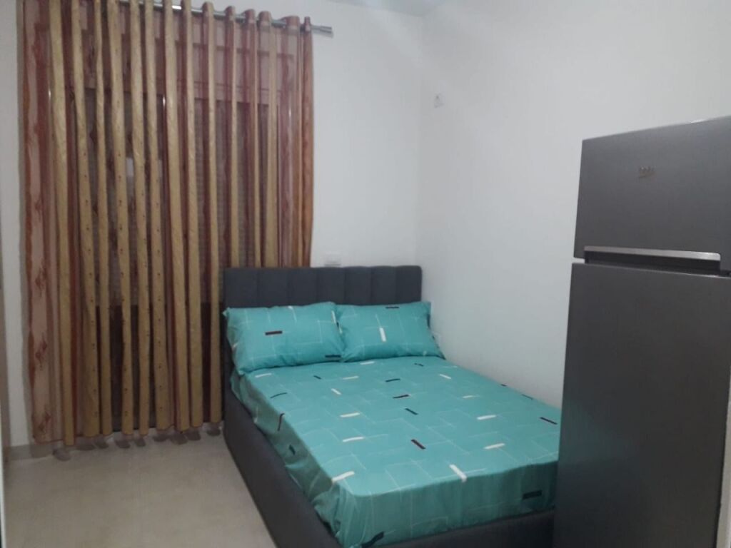 GARSONIERE 25,000 LEKE ASTIR