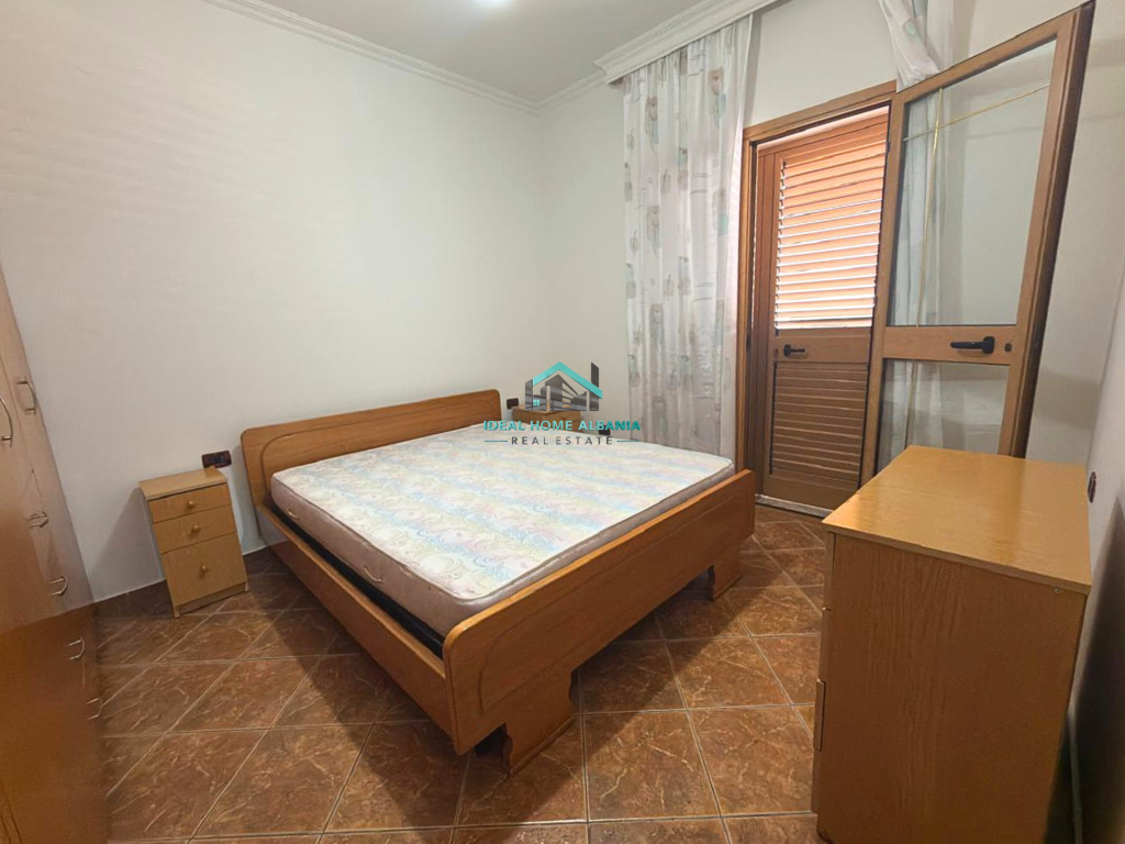 APARTAMENT 2+1 ME QIRA – PRANË PASTICERI ELEZAJ, VLORË