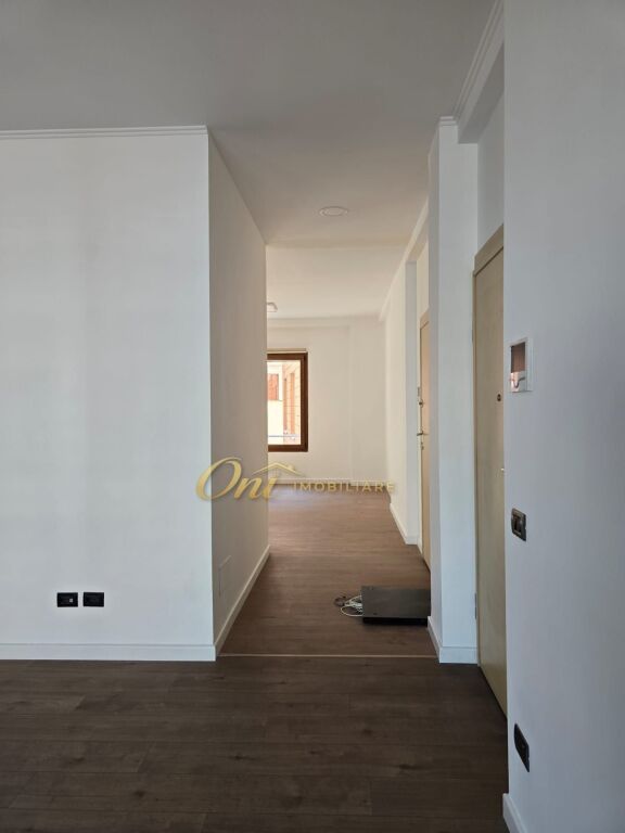 KAVAJA STREET, OFFICE SPACE FOR RENT