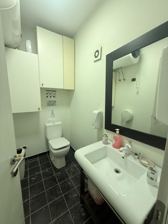 APARTAMENT 2+1 ME VERANDE PER SHITJE NE BLLOK