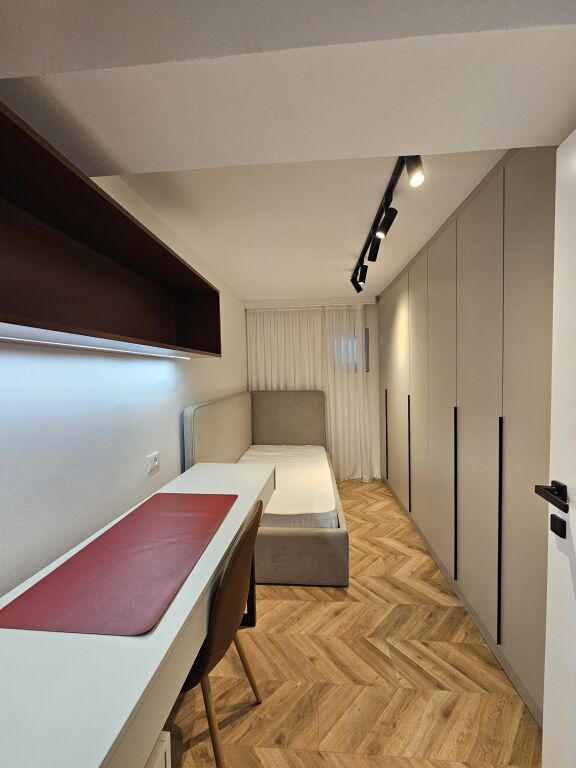 AFFITTASI APPARTAMENTO 2+1 – MIHAL GRAMENO-CASA PRIVATA PIANO 1 📍 Posizione: Mihal Grameno, vicino al Complesso Grand