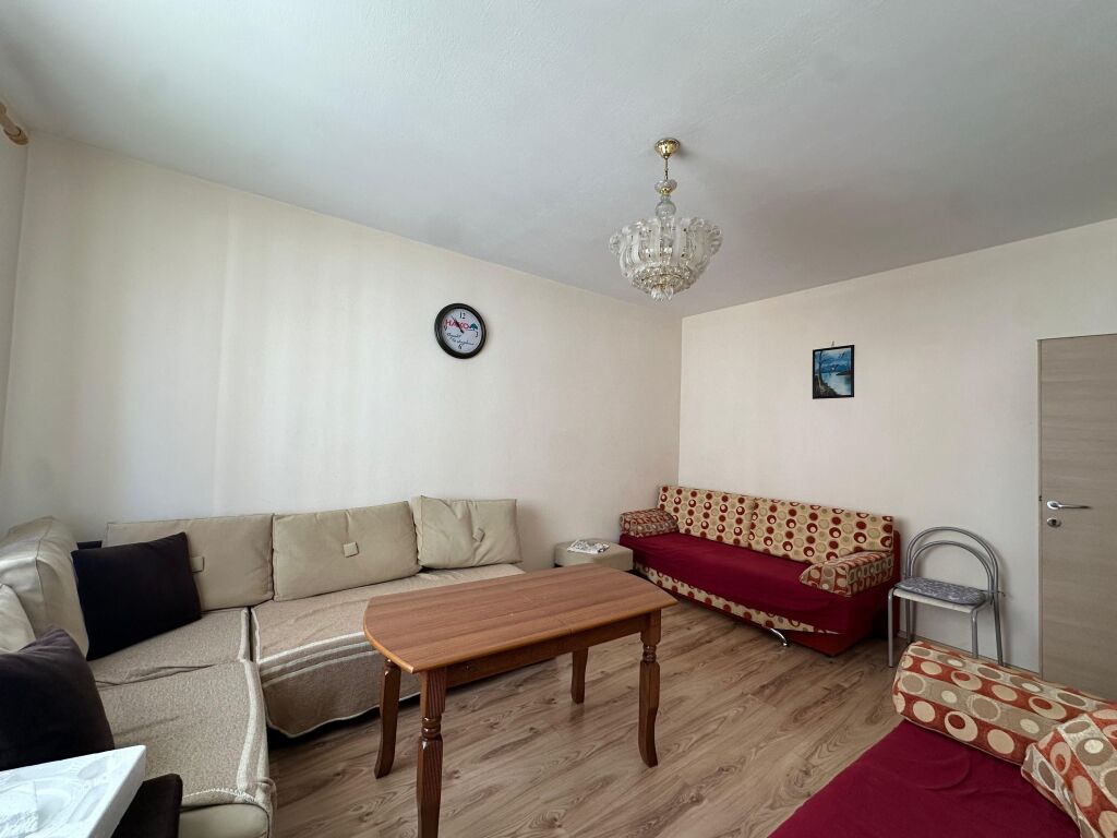 Apartament 1+1 per shitje! Pallati me Shigjeta