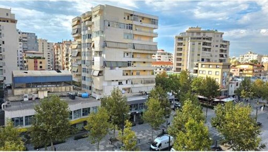 Appartamento 2+1 in affitto sul viale