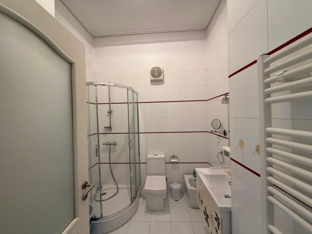 Appartamento 2+1+2+POSTO AUTO IN VENDITA- Fresk, Tirana- 220.000€