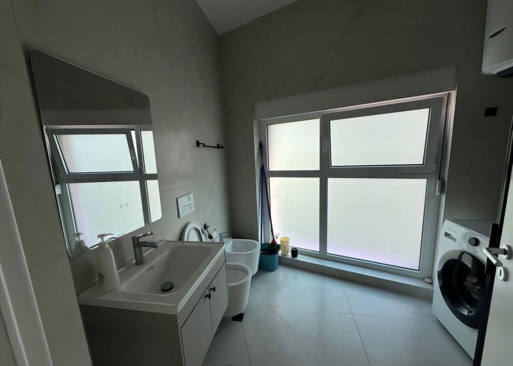 Apartament 1+1 ne Shitje Ali Demi Tirane