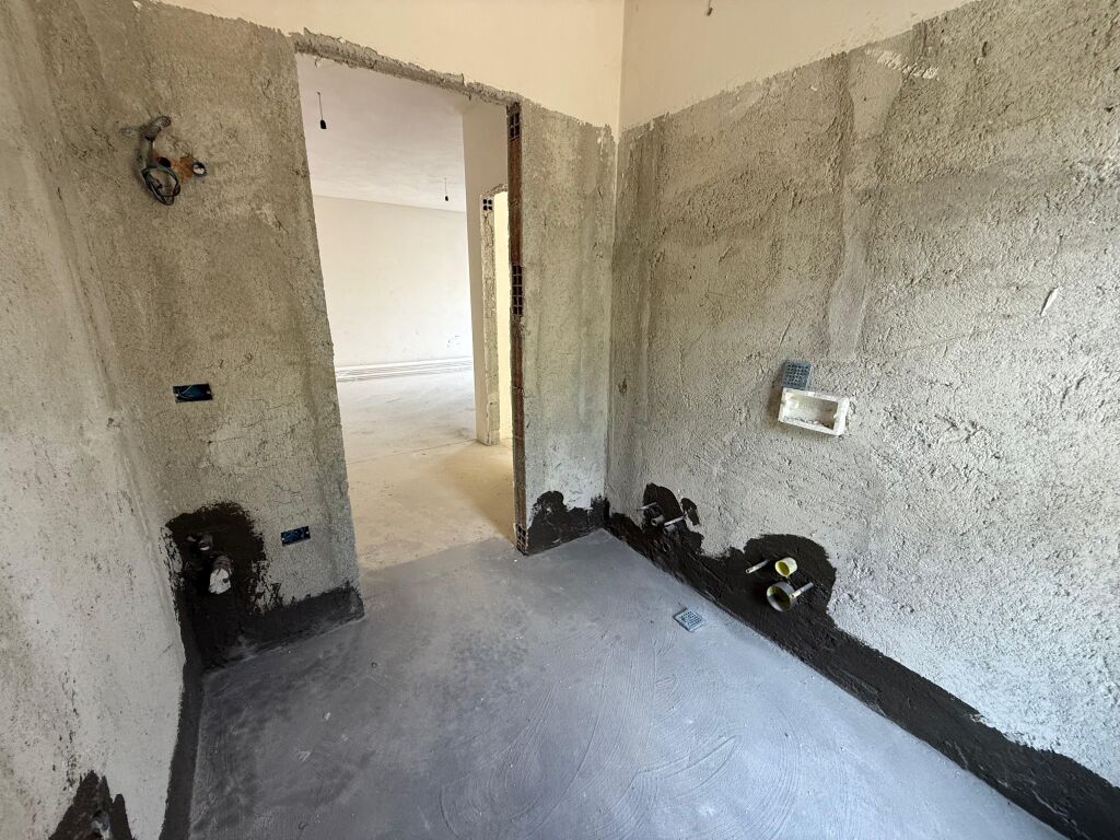 SHITET APARTAMENT 1+1 NE LUNGOMARE-VLORE