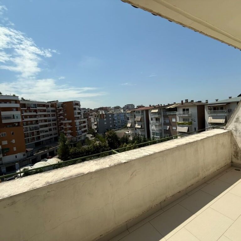 Apartment 2+1+2+PARKING SPACE FOR SALE- Fresk, Tirana- 220,000€