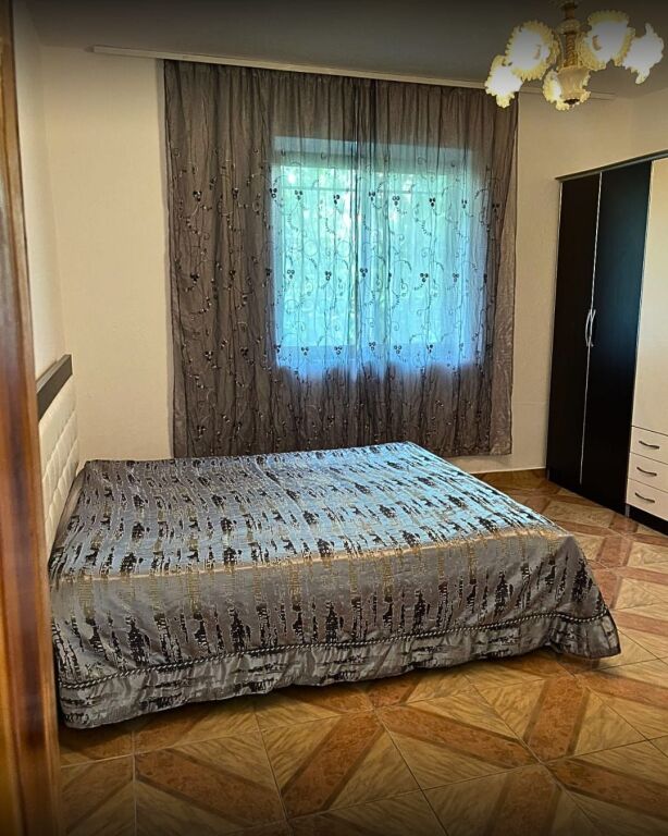 Apartment 1+1 for rent in New Ring, Tirana+parking space+yard, first floor of a villa, dedicated entrance