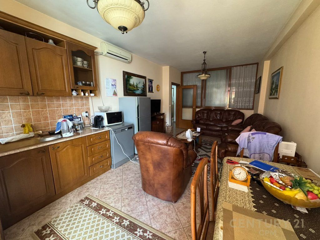 Apartament 2+1 per shitje te 21-Dhjetori