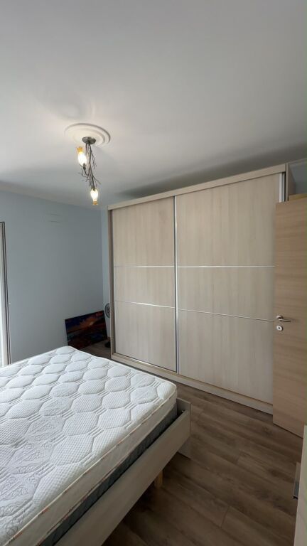 Apartament 1+1, Don Bosko!
