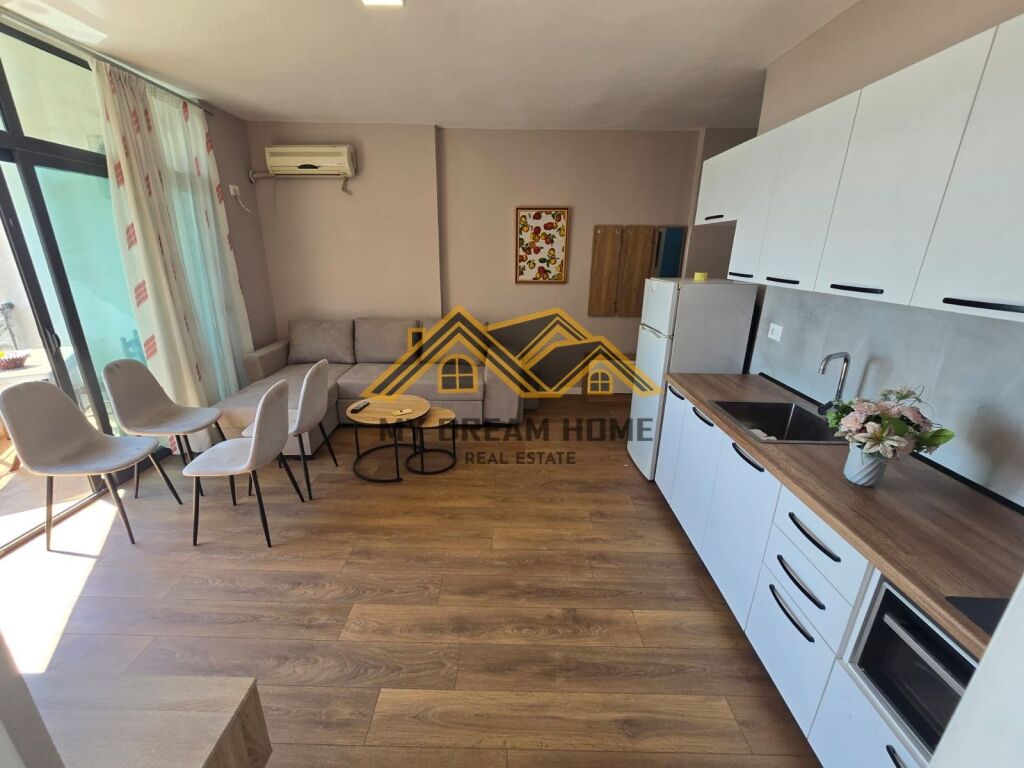 SHITET APARTAMENT TEK SHKEMBI KAVAJES DURRES!