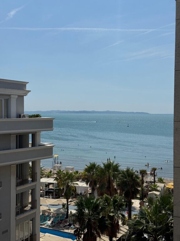 Shitet Apartament 2+1 Plazh Durres Pamje Deti