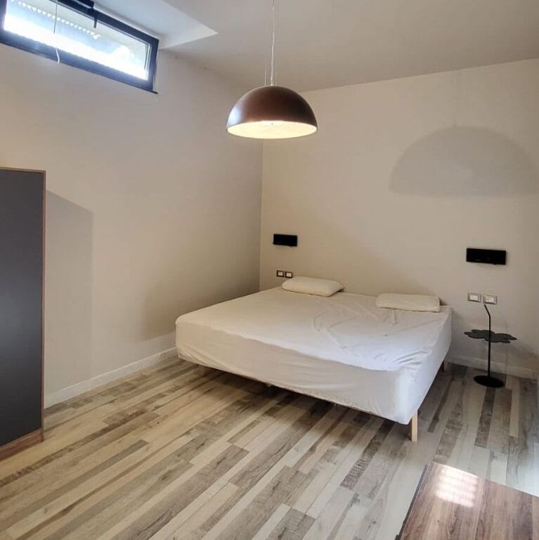 🏡 JEPET ME QIRA VILË LUKSOZE ME PISHINË | DAIAS, TEG