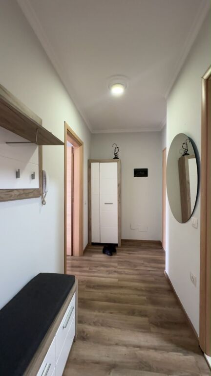 Apartament 1+1, Don Bosko!
