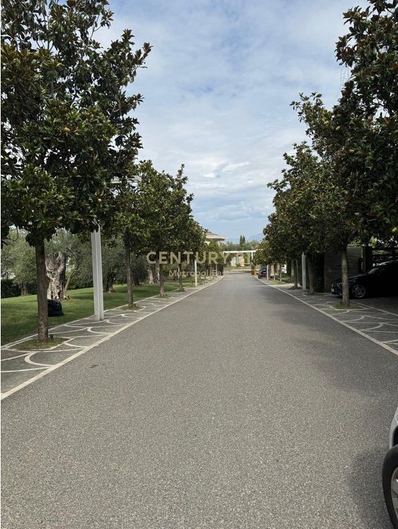 FOR RENT APARTMENT 2+1+PARKING IN LONG HILL RESIDENCE, NEAR TEG