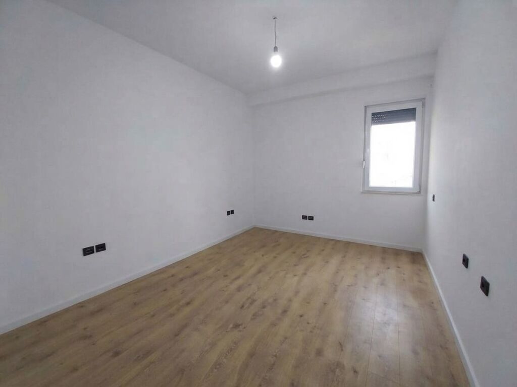 Shitet , Apartament 2+1 , Paskuqan , Tirane