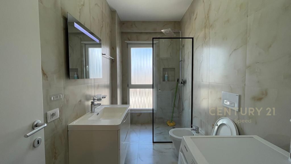 Apartament 1+1 per shitje te 5-Maji
