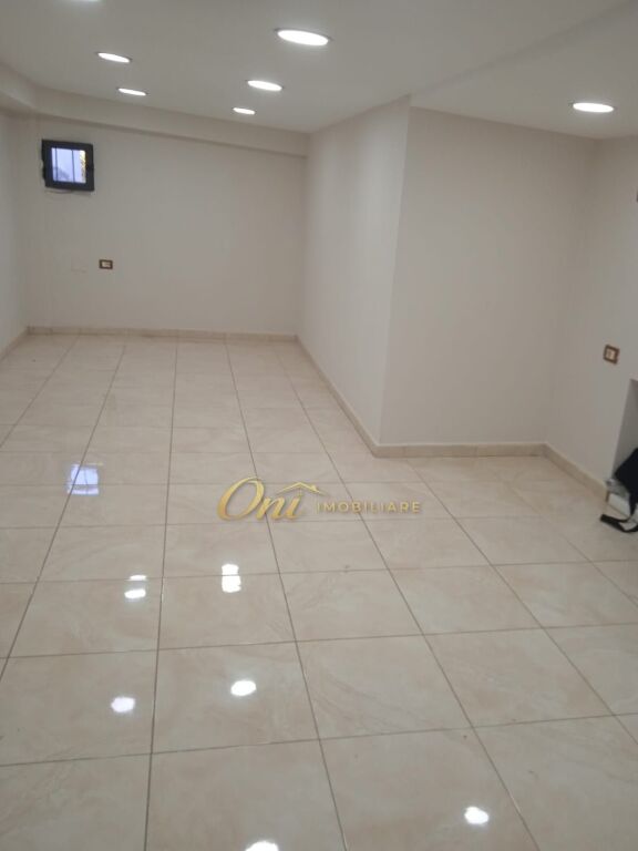 DURRES ROAD SHOP FOR RENT