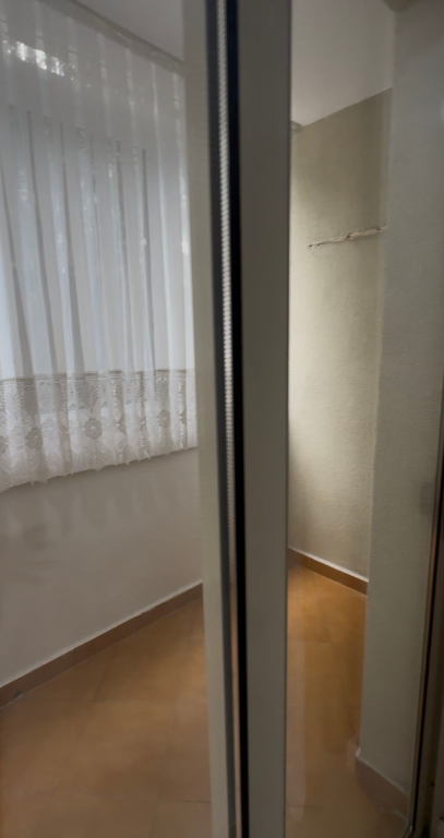 Apartament 1+1 per shitje, Rruga e Dibres