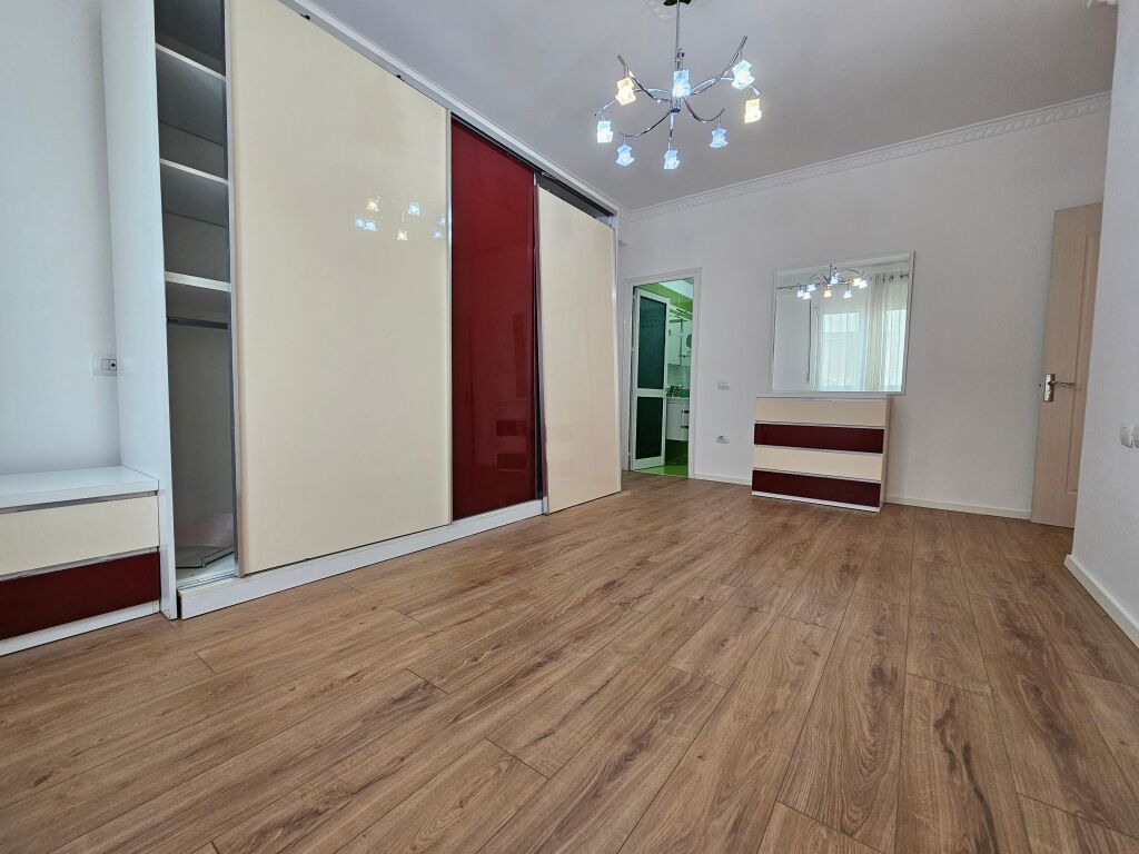 For sale 2 +1+2 near the Zoological Garden
