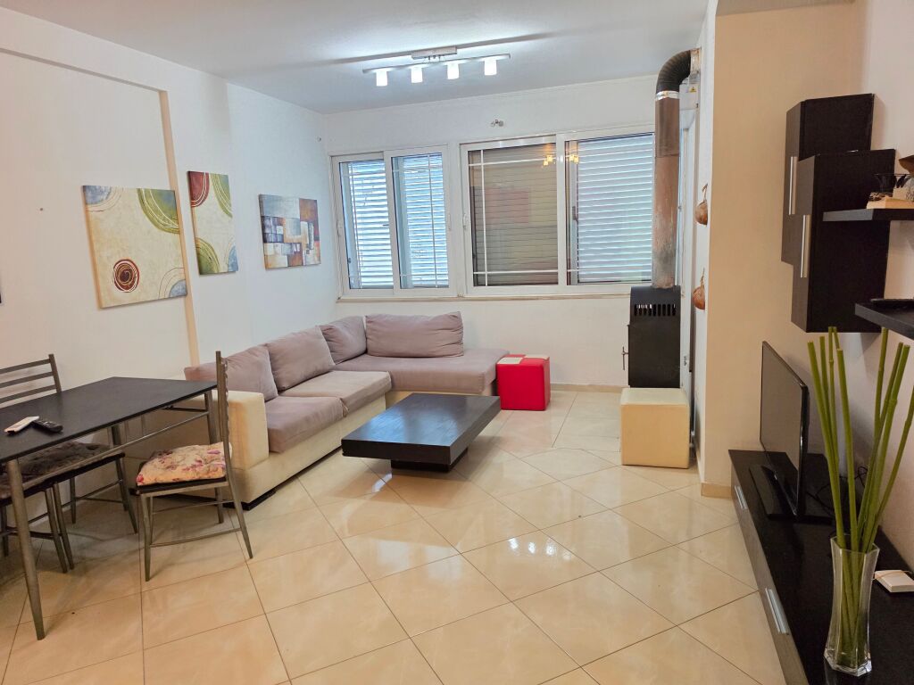 📣 QERA 🏡 Apartament 2+1  📍Pranë Grand Gallery, Yzberisht