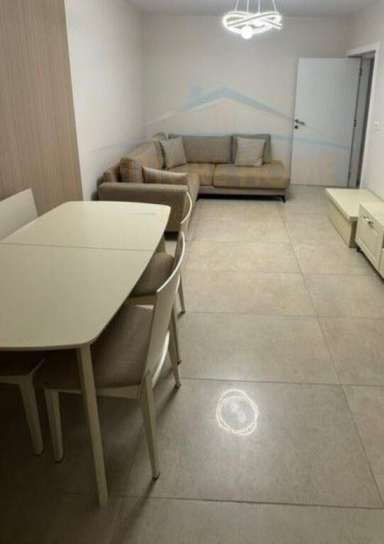 Shitet, Apartament 1+1, Selvia, Tirane