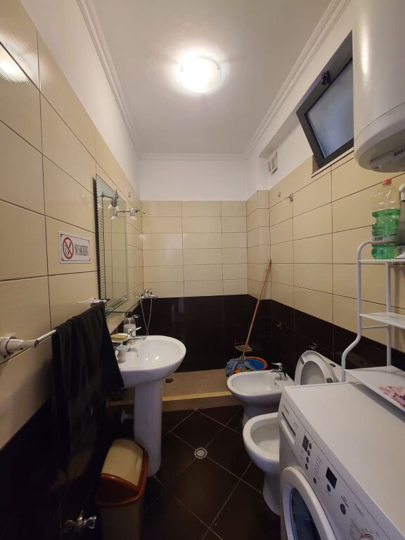 Apartament 2+1 (Rruga "Thoma Koxhaj", Pallatet Çabej), Tiranë