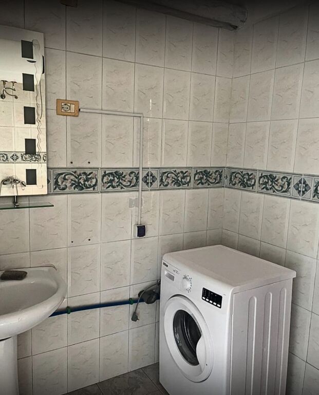 Apartment 1+1 for rent in New Ring, Tirana+parking space+yard, first floor of a villa, dedicated entrance