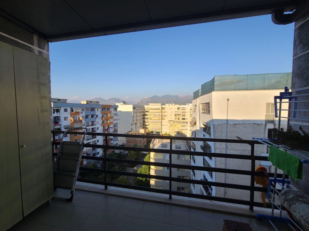 Apartament 2+1 (Rruga "Thoma Koxhaj", Pallatet Çabej), Tiranë