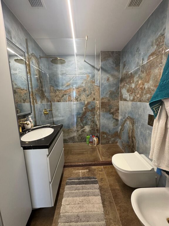 Shitet Apartament 2+1 Plazh Durres Pamje Deti