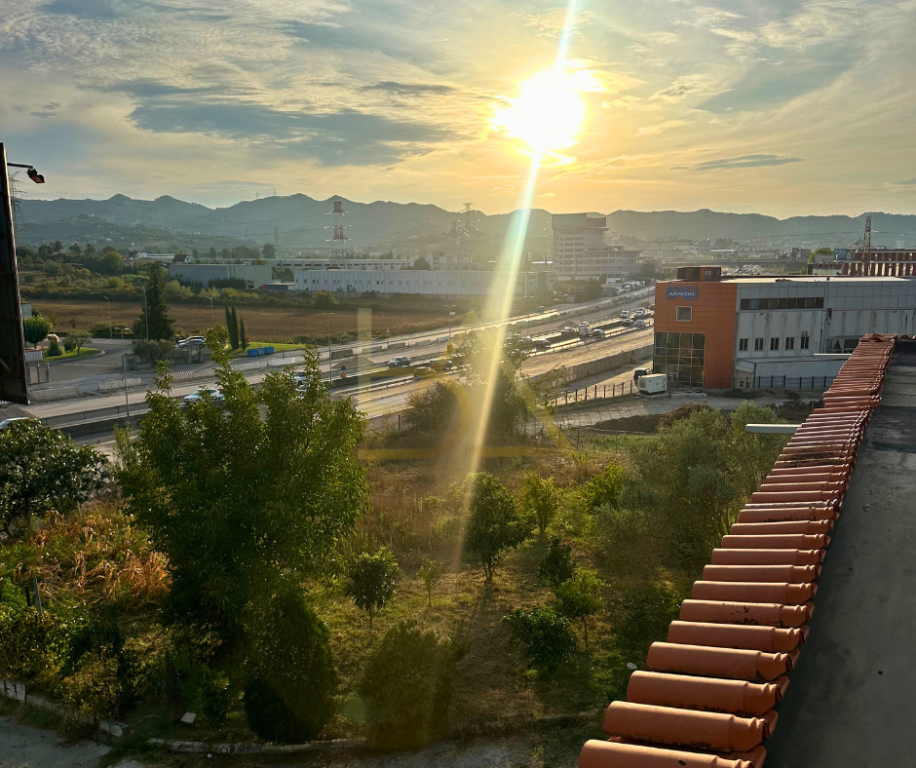 VENDITA DI EDIFICIO E TERRENO – KASHAR, TIRANA