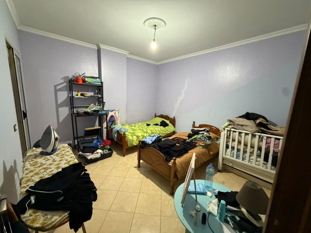 🏠 Jepet me qira apartament 2+1 📍 Zona: Pranë Terminalit, Pallatet e Verdha, Casa Italia