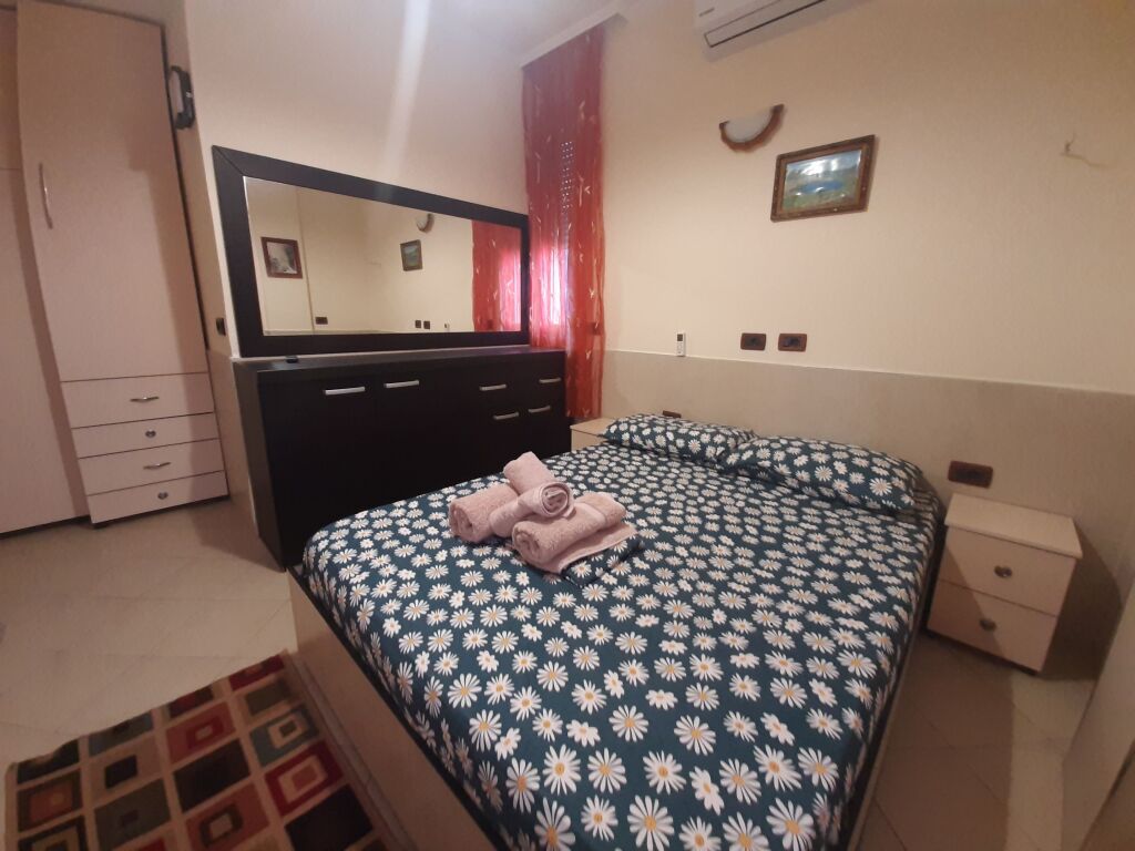 Super 1+1 for foreigners, 6 min from New Boulevard, well equipped with everything & wifi