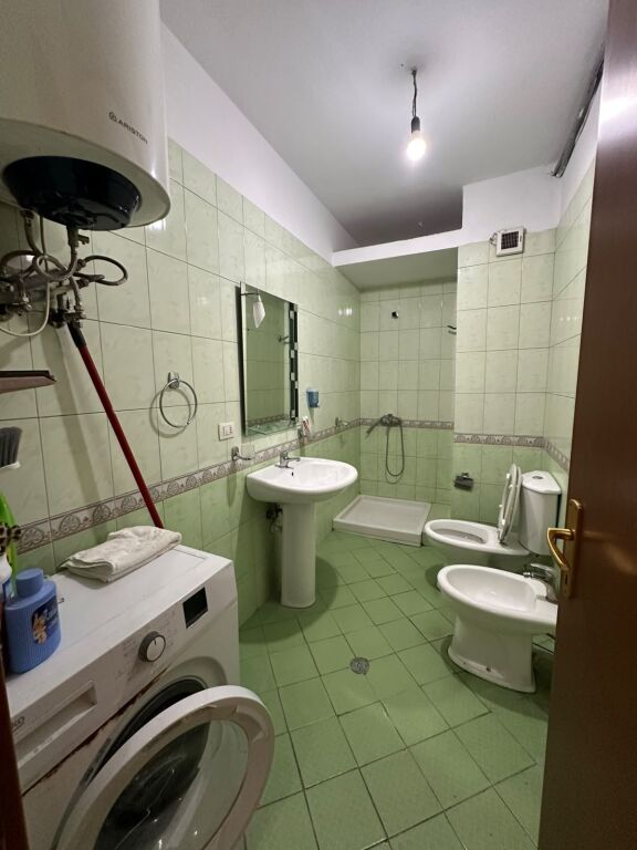 APARTAMENT 3+1 ME QIRA
