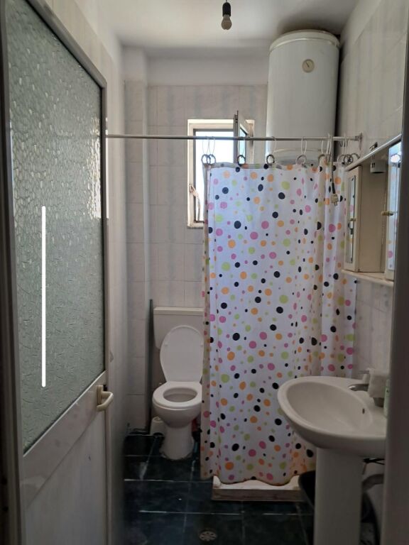 Qera | Apartament 2 + 1 | Rruga e Kavajes | 500 €/muaj