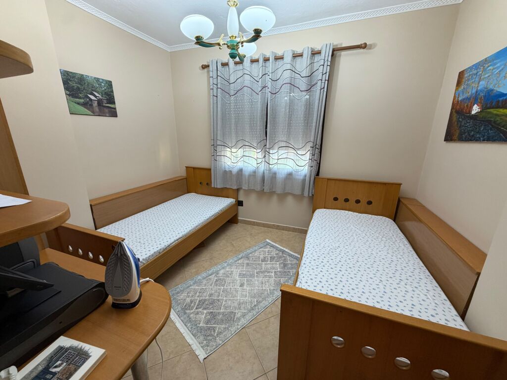 🏡 Apartament me qera 3+1 📍Blloku