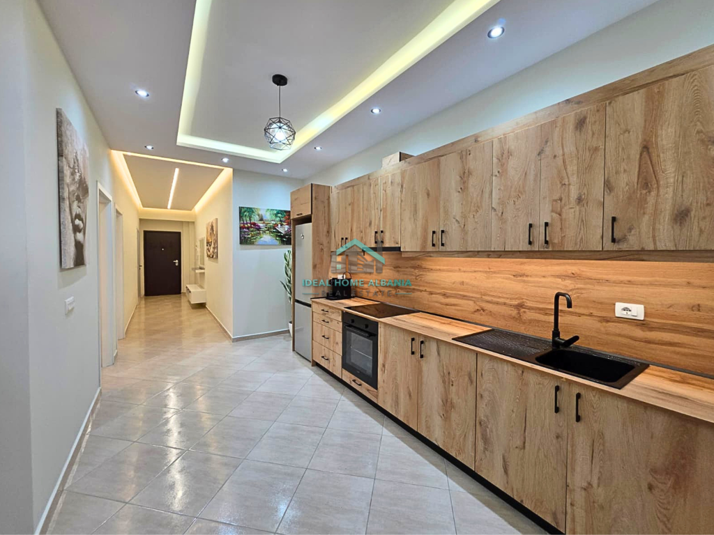 APARTAMENT 2+1 NË SHITJE – PRANË RRAPIT, VLORË